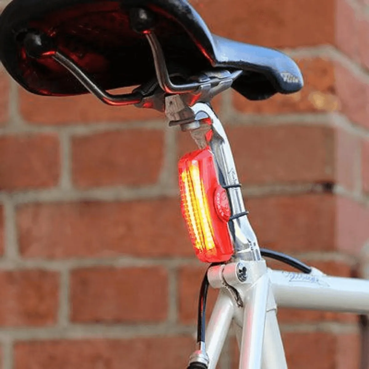 Cateye Rapid X3 Tail Light