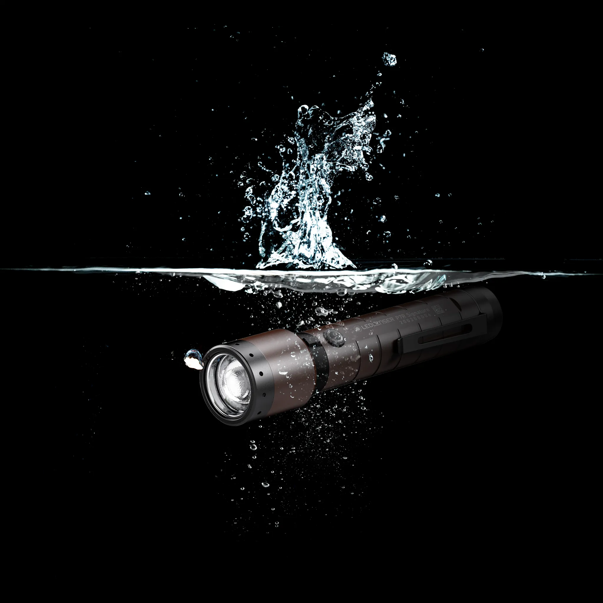 P7R Signature Rechargeable Torch